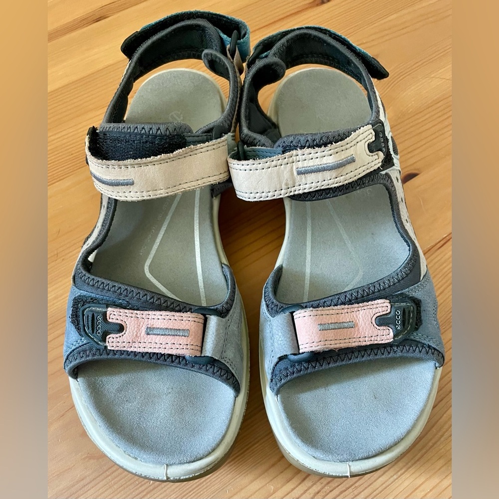 Ecco Sandals Offroad Nubuck Size 8.5